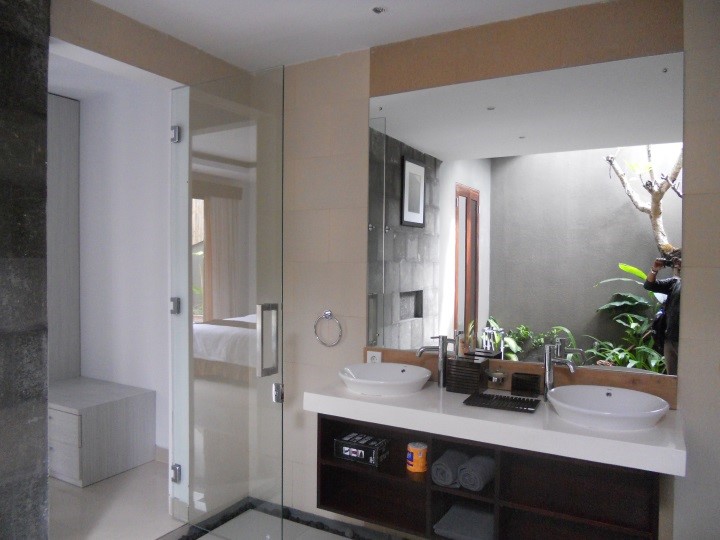 Proyek The Gatra Oleh YCK Bali